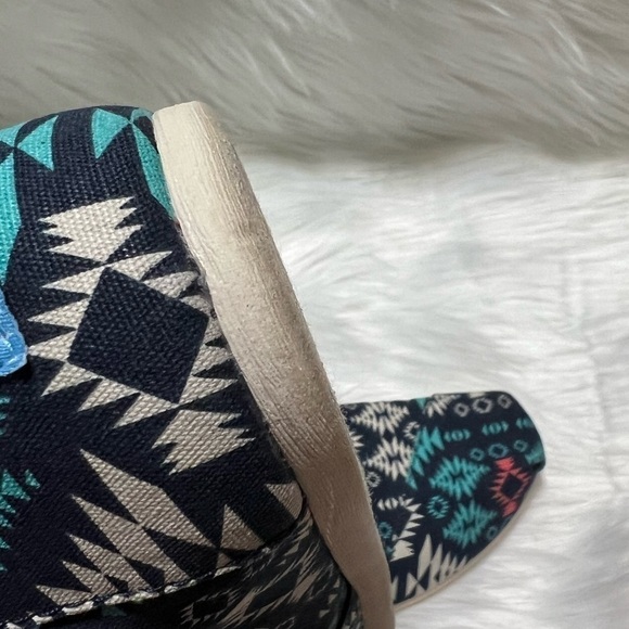 TOM’S Aztec Print Multicolor Women Shoes Sz W7.5 - Picture 14 of 16